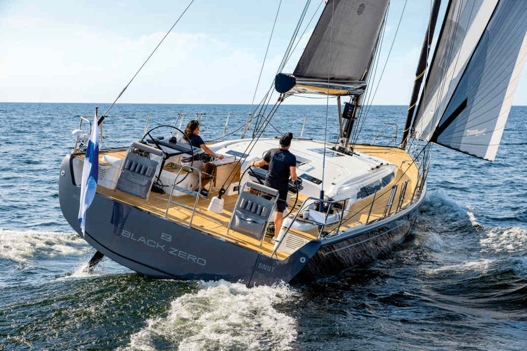 Mediterranean and stylish: the overall design language is moderate, but all the more harmonious and visually appealing. The German-Cupper system does without a traveller.