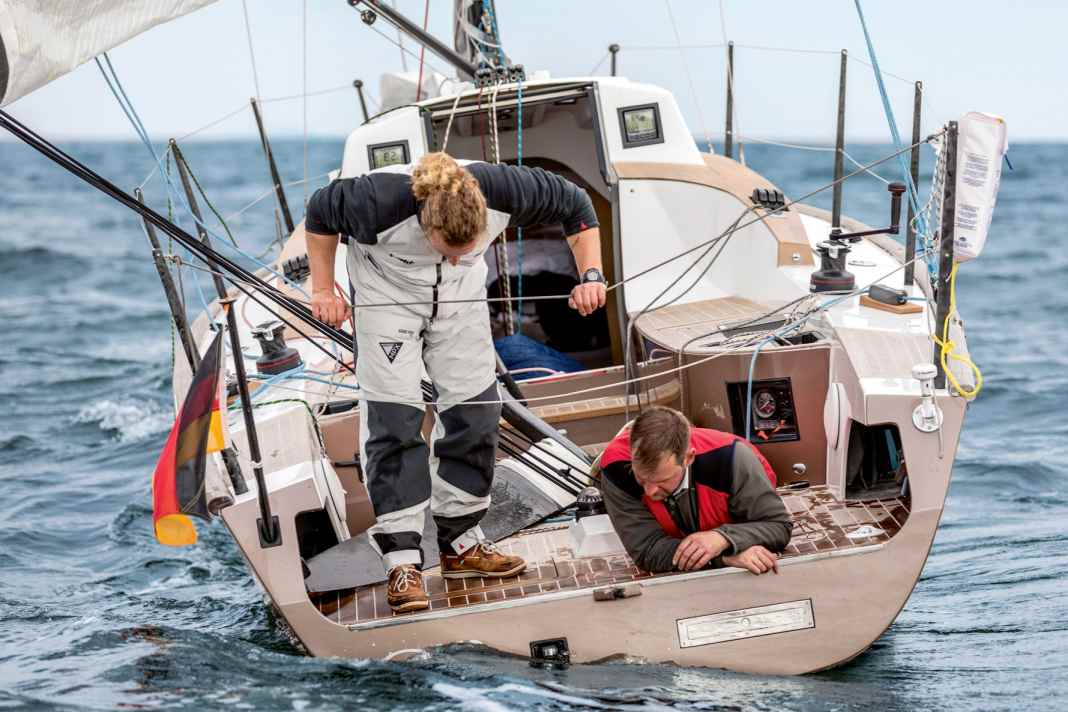 Emergency: Torn-off steering gear during a YACHT test on the Greifswalder Bodden.