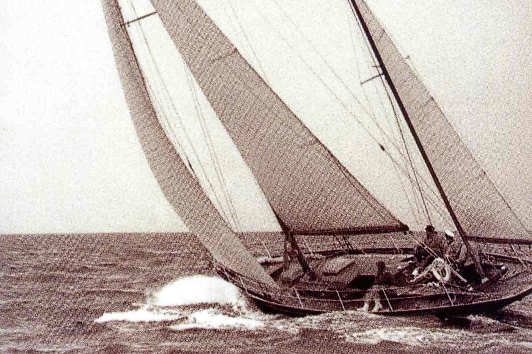 In the 1920s, there was still a veritable jumble of classes, formulae and association regulations.