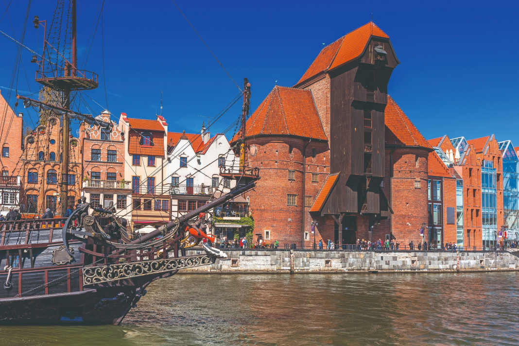 Gdańsk’s landmark: the Crane Gate on the Motława River served as a city gate, a goods crane and a symbol of economic power.