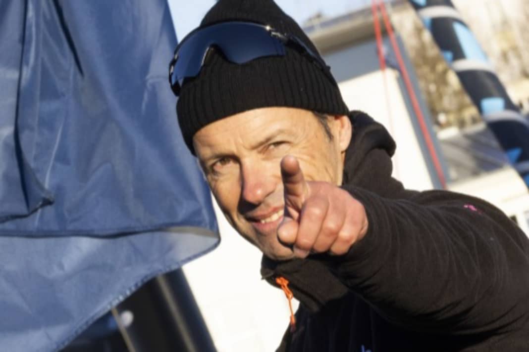 Thomas Coville avant le départ de la première historique de l'Arkea Ultim Challenge - Brest