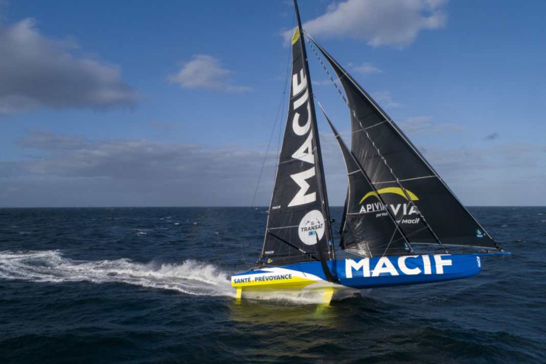 Il leader della Transat "Macif Santé Prévoyance" di Charlie Dalin