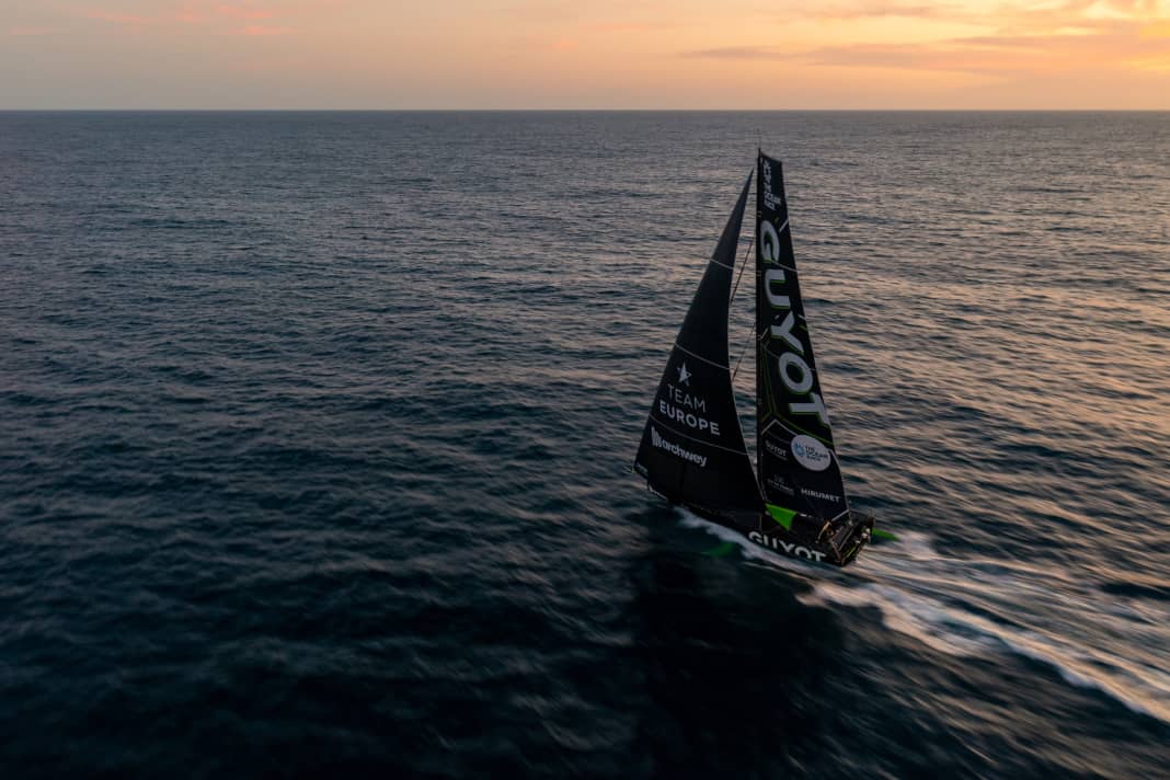 Team Guyot's Imoca was built in 2015 for the 2016 Vendée Globe as the "Hugo Boss" for Alex Thomson. She is by far the oldest boat in the Ocean Race fleet, but has so far been considered solid and well-tested