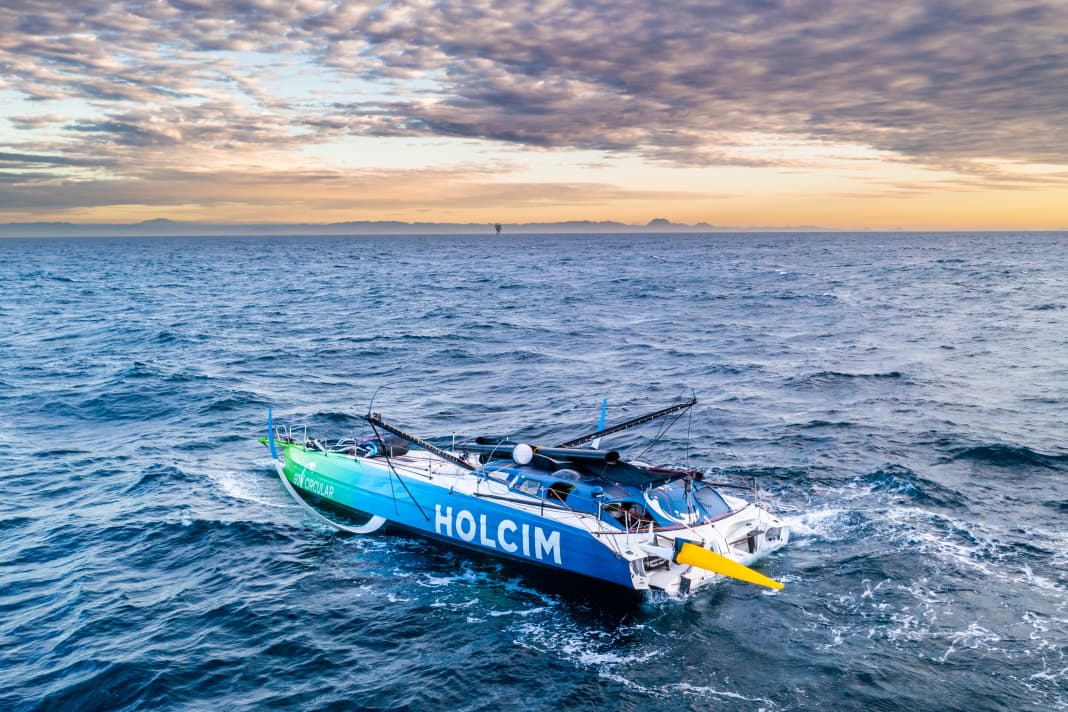 On the fourth leg, the rig came from above