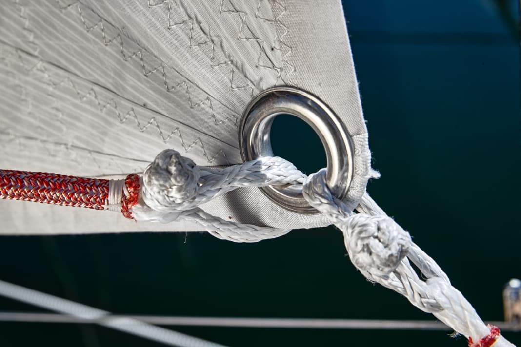 Rope customer Make your own soft shackles from Dyneema YACHT