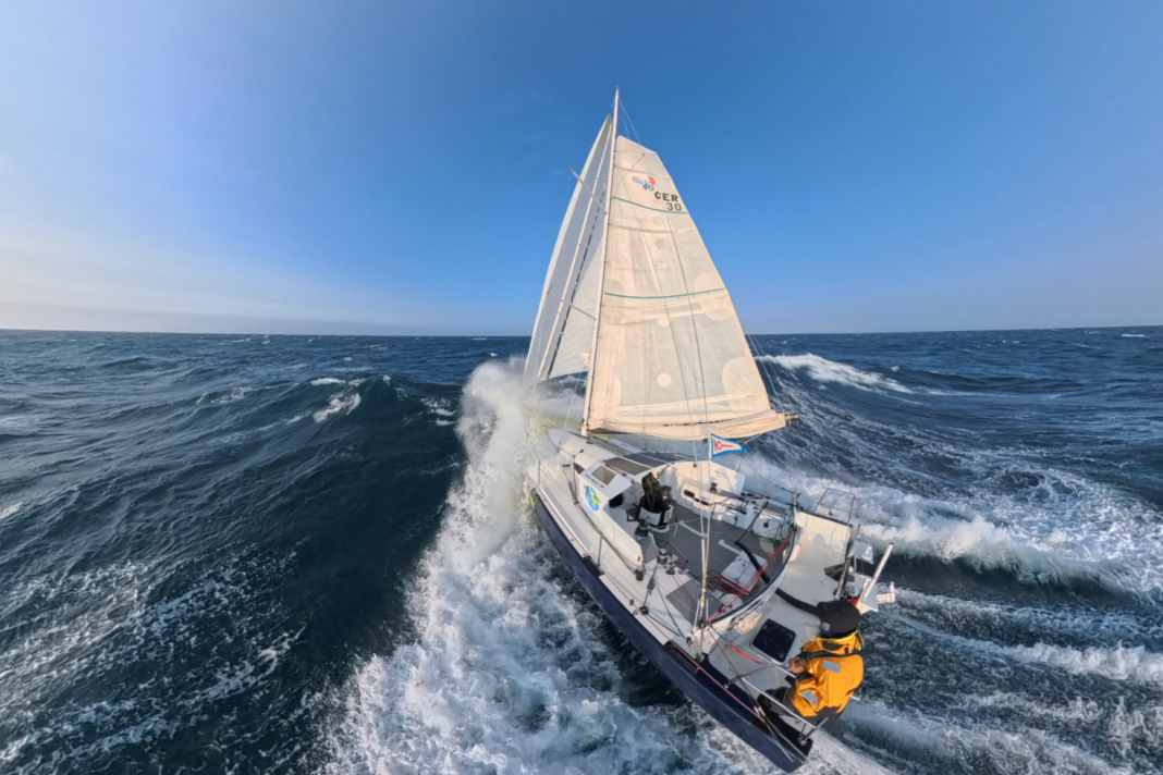 After rounding Iceland, he set off southwards on a rough course.