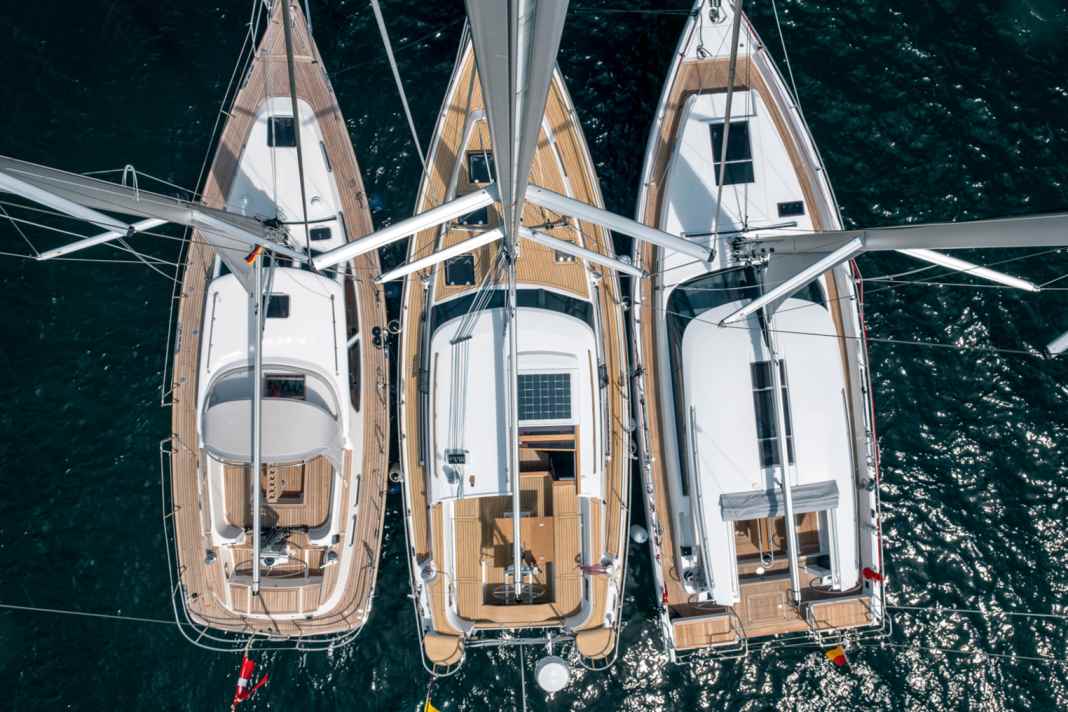 A matter of opinion. The bird's eye view alone shows how differently the shipyards tackle the subject of the deck saloon