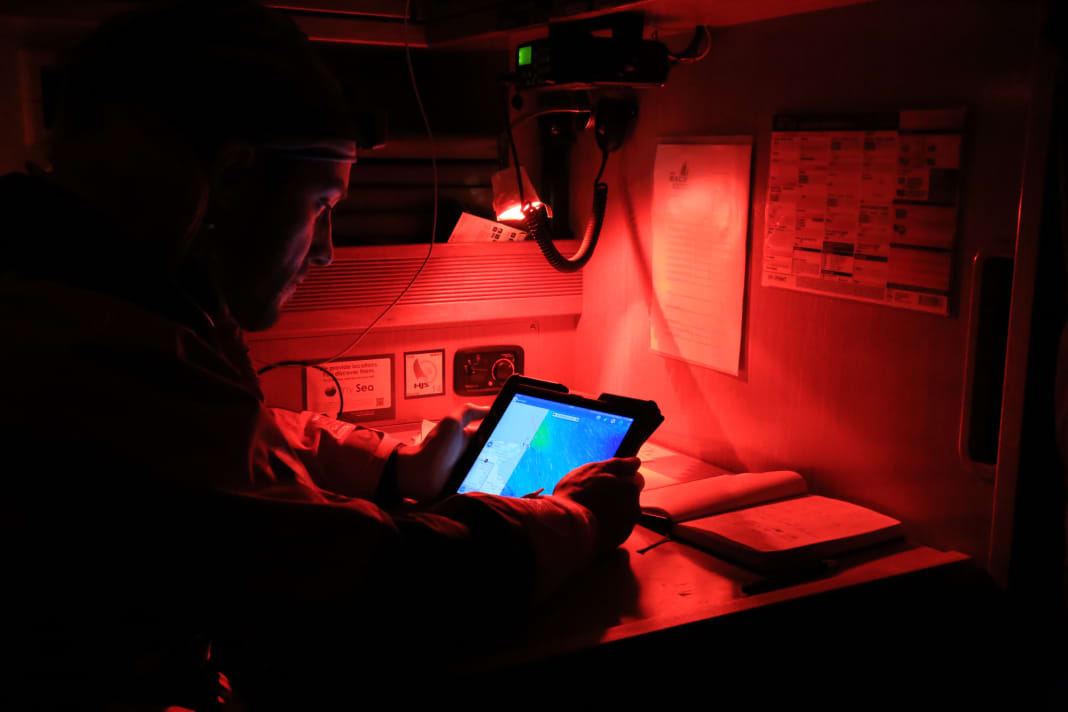 Planifier sa croisière sur sa tablette ? Pas de problème avec les bonnes applications de météo et de routage