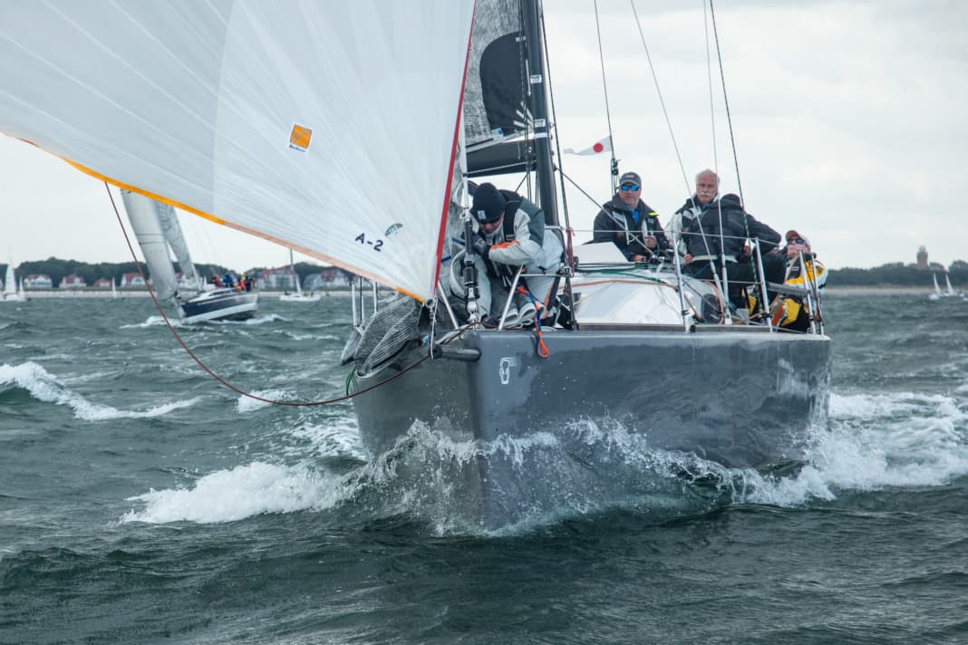 Dopo una partenza ritardata e a tutto gas sul percorso, la flotta della classica di lunga distanza Rund Bornholm