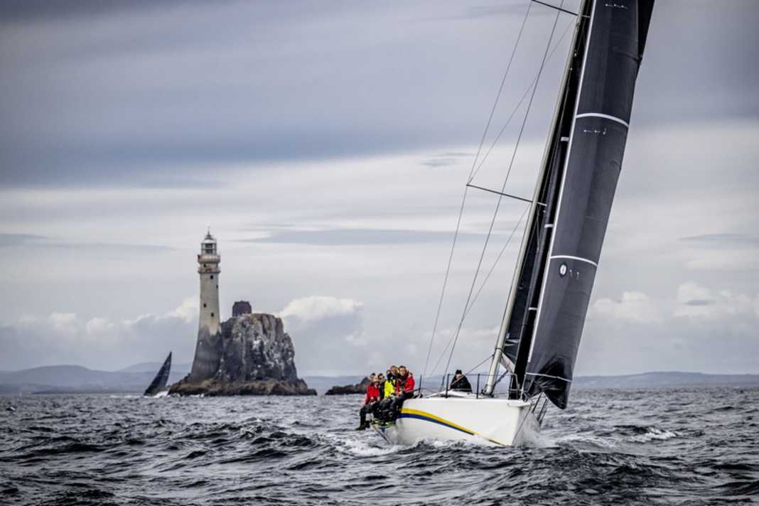 Dirk Clasens Humphreys 39 "Ginkgo" im Rolex Fastnet Race 2023