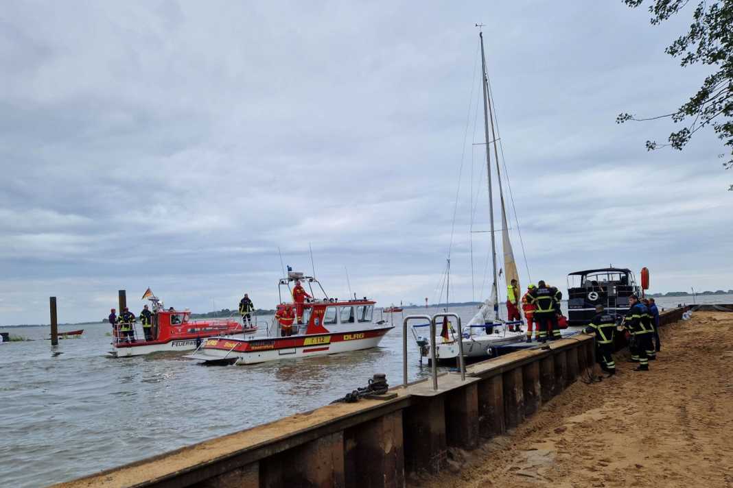 Großeinsatz auf der Elbe