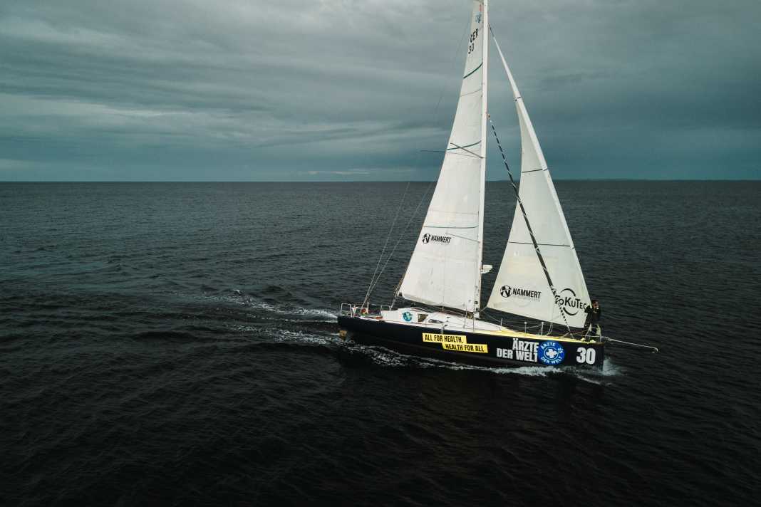 Ha acquistato il Class 40 nel 2024 e ha già partecipato a importanti regate transatlantiche come la Transat Jacques Vabre e la Route du Rhum.