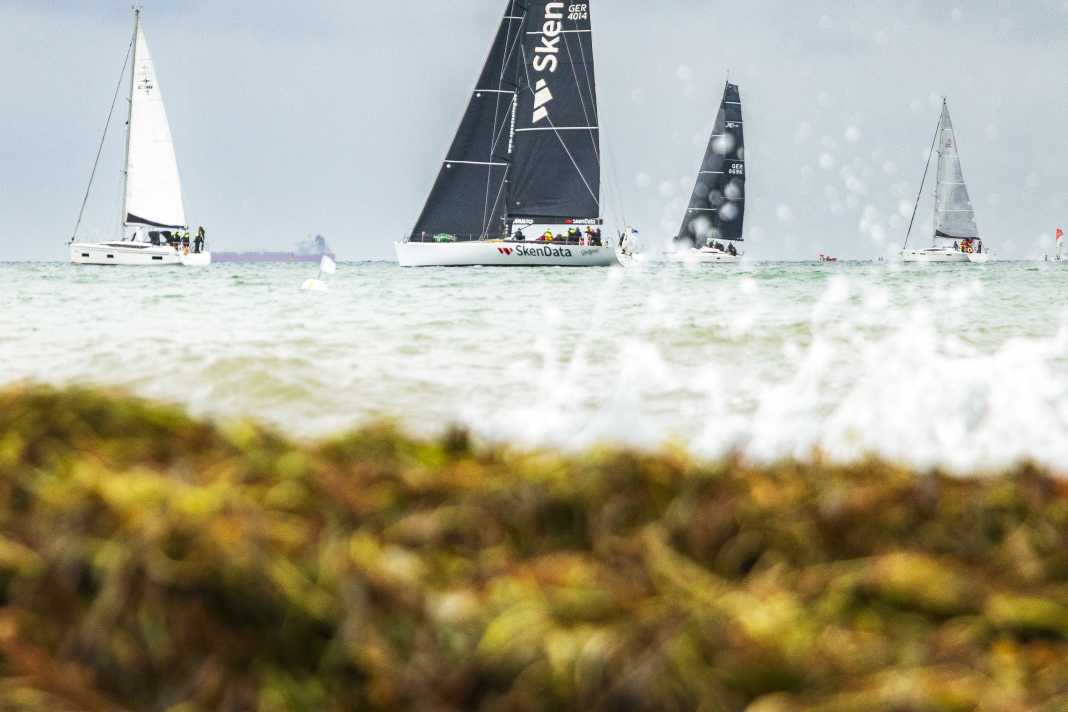 The ‘Rund Bornholm’ long-distance regatta is one of the most demanding German offshore races in the Baltic Sea. The non-stop race places considerable demands on the teams, requiring them to maintain continuous night watches, demonstrate physical endurance and carry out precise navigation.