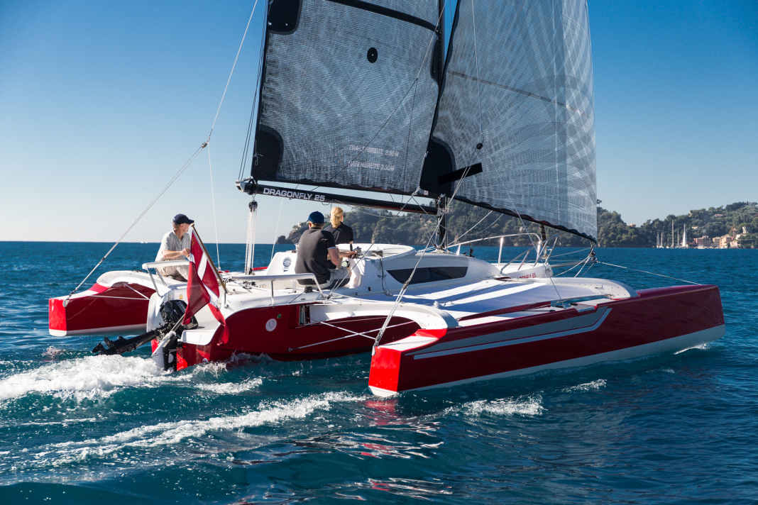 Im Segelmodus ist der Trimaran satte 5,80 Meter breit.