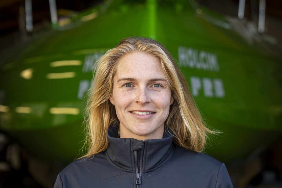 Rosalin Kuiper mène l'équipe Holcim-PRB en tant que skipper dans l'Ocean Race Europe.