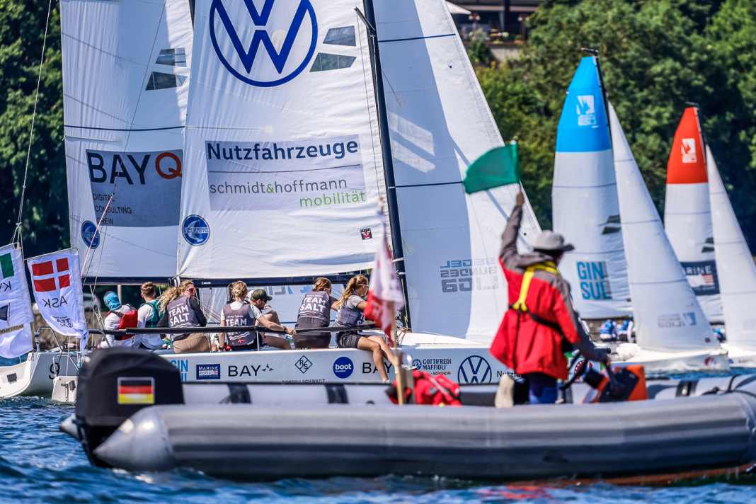 Hier weht die grüne Flagge beim internationalen Liga-Gipfel.