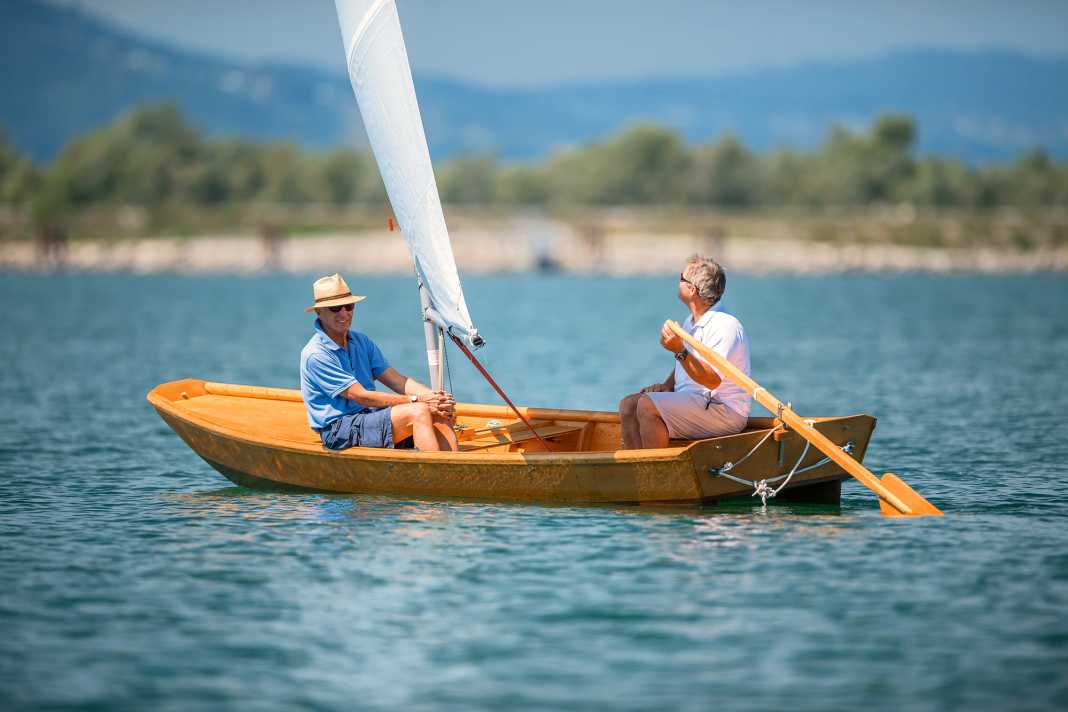 One boat for many uses. The Zille can be used for rowing, sailing or motoring.