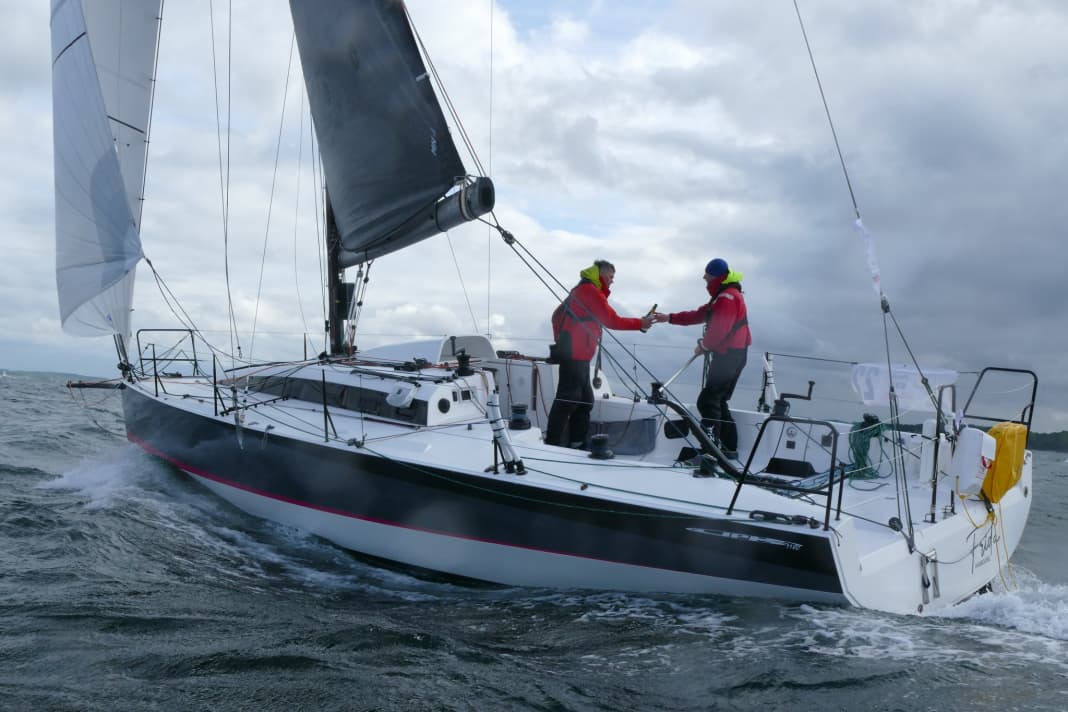 Tim Behrendt et Andreas Buchheim ont établi un nouveau record de parcours à bord du JPK 11.80 "Frida" lors de la 4e édition du Baltic 500 2022, qui s'est déroulée dans la tempête.