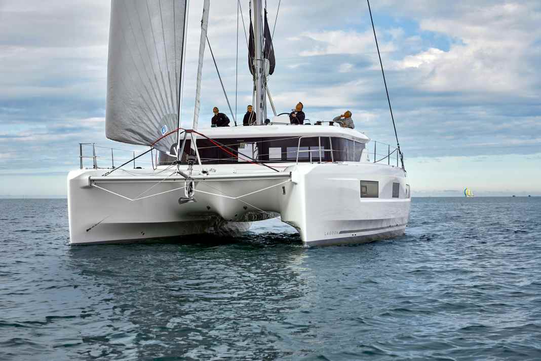 Striking: projecting hull forms create volume where it is needed; the nacelle in between is intended to dampen wave impact, and corrugations in the freeboards break up the large surfaces.