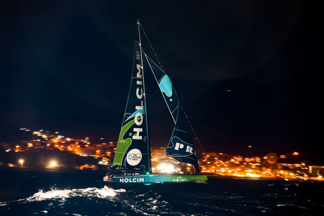 In the early hours of 21 January, Kevin Escoffier and the Swiss team Holcim - PRB bring the first stage win to the finish line