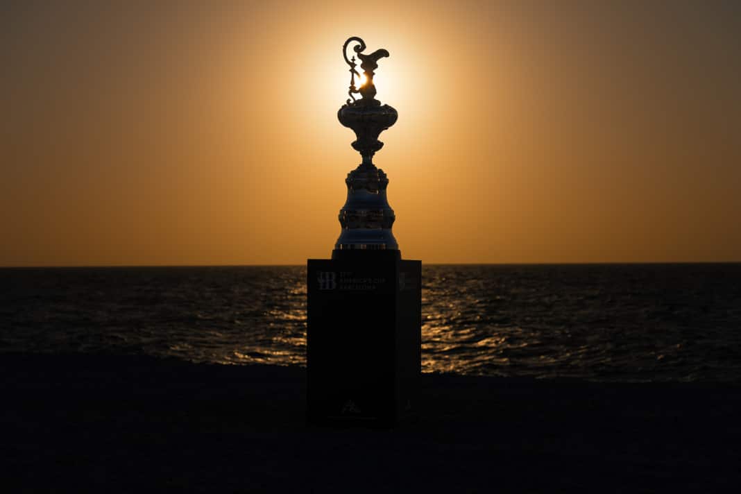 Wieder einmal gibt die wichtigste und älteste Trophäe des internationalen Segelsports Anlass zu Ärger.