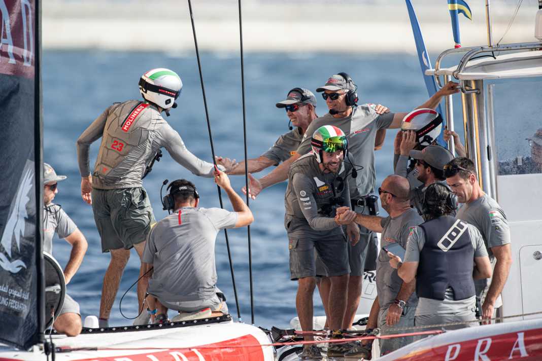 Congratulations from the coaches to the sailors