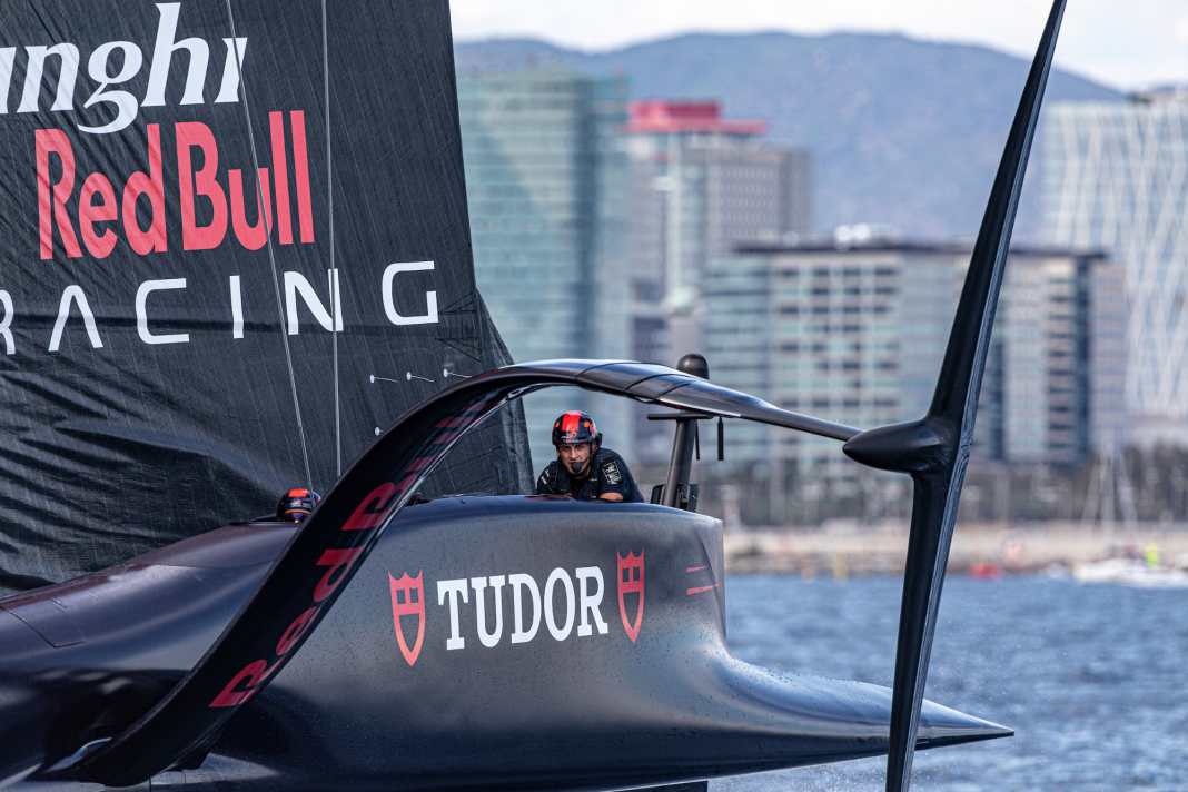 Team of the day in the Louis Vuitton Cup: Alinghi Red Bull Racing defeated NYYC American Magic