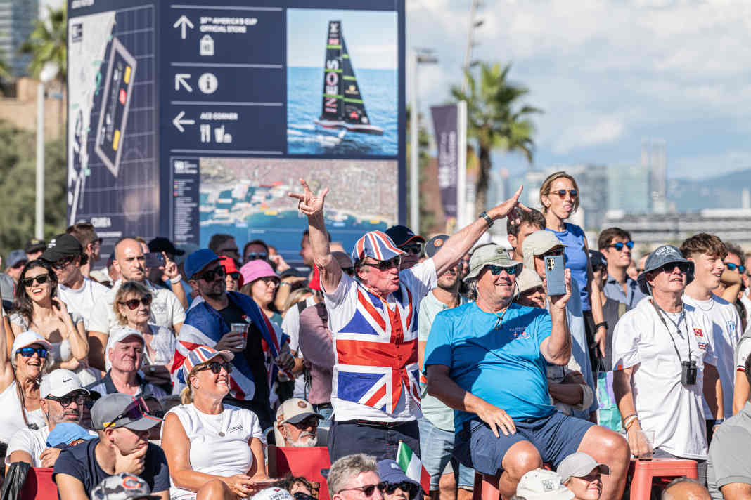 Volle Ekstase auf der Fanmeile beim America's Cup