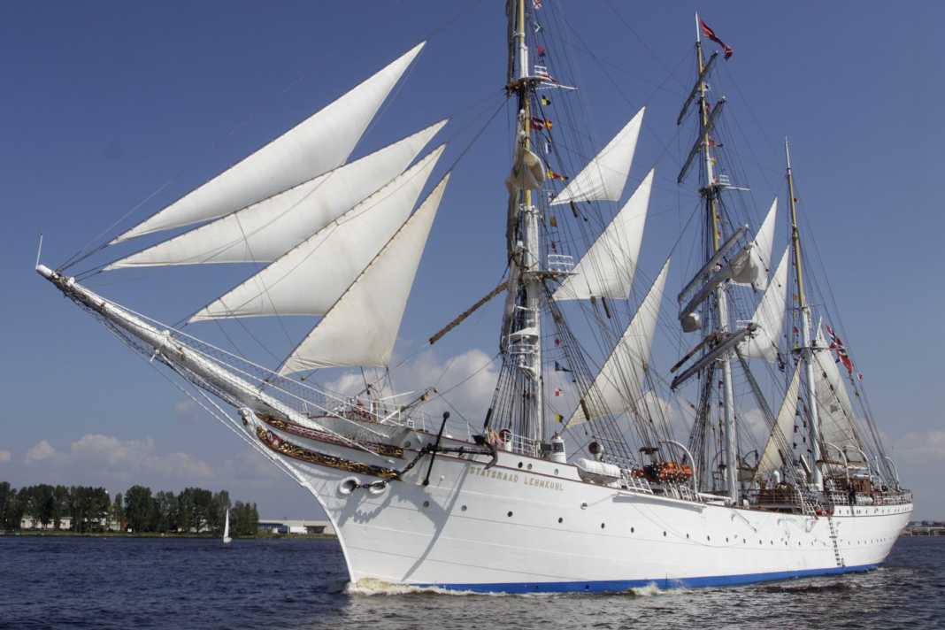 La barque norvégienne "Statsraad Lehmkuhl" sera l'invitée de la fête du port de Hambourg du 8 au 10 mai 2026.