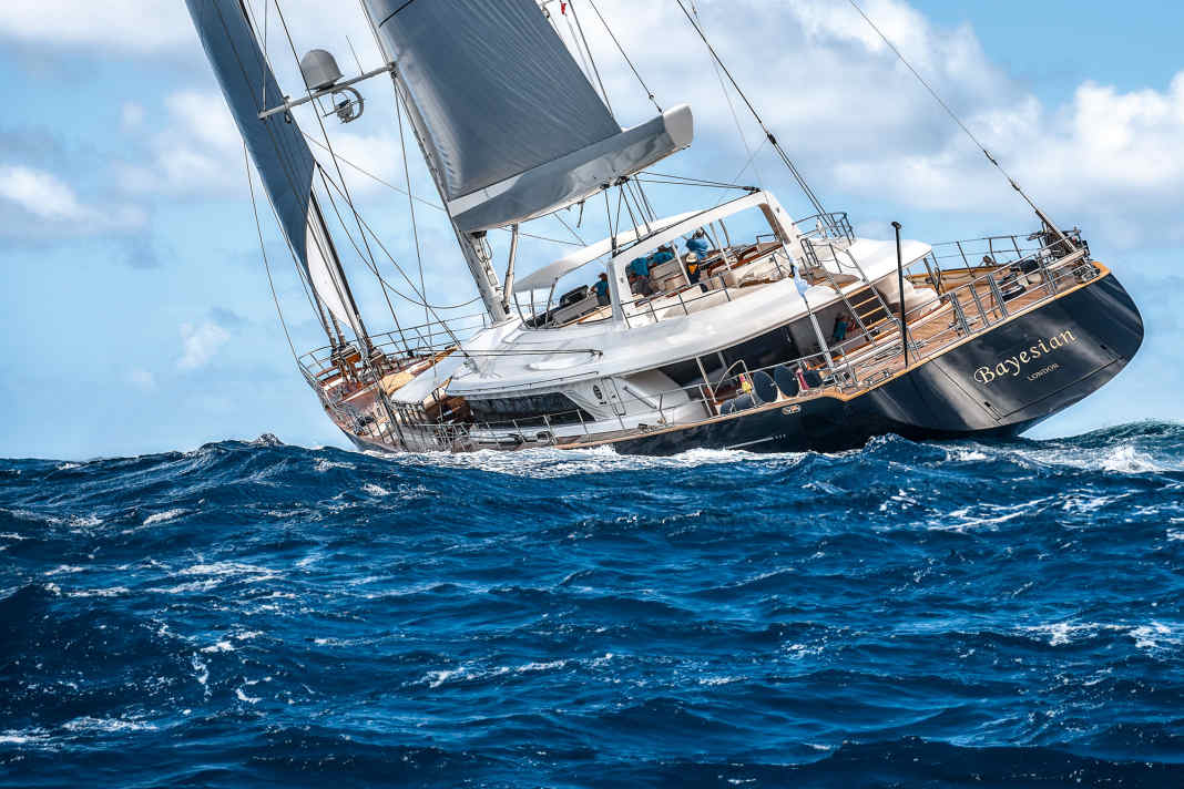 Il "Bayesian" era il 42° yacht a vela più grande del mondo.