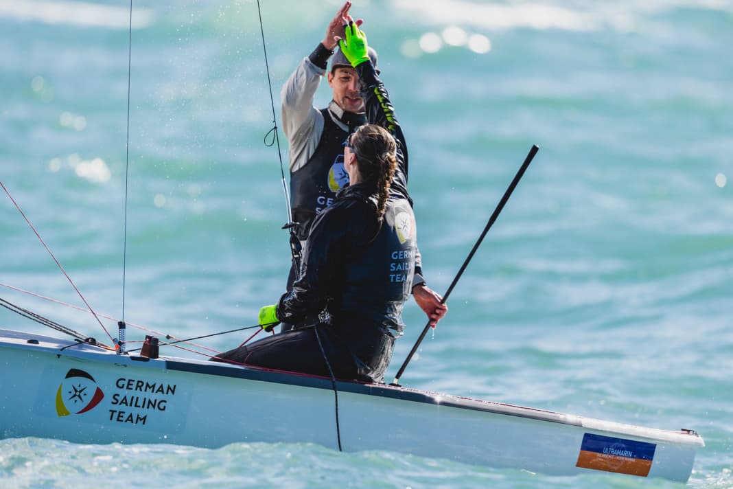 Great cinema from Simon Diesch and Anna Markfort on World Championship Day 4: The duo catapulted themselves into second place with two race wins