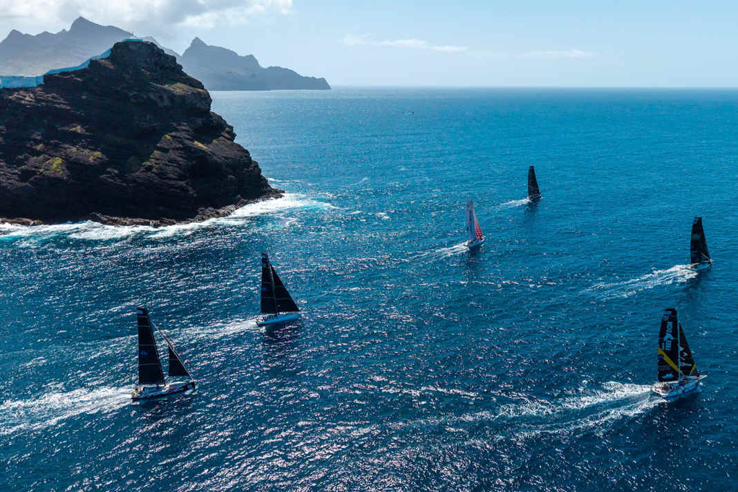 Du Cap-Vert à la Réunion : un départ en images pour la deuxième étape de Globe40.