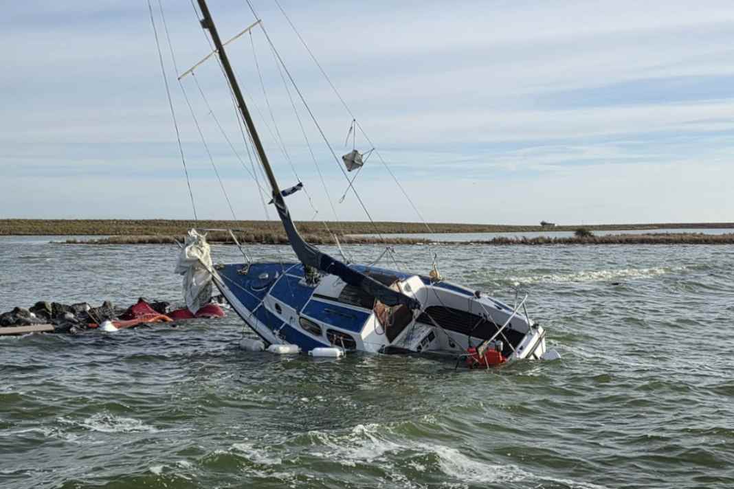 The shipwrecked boat drifted and eventually hit a groyne