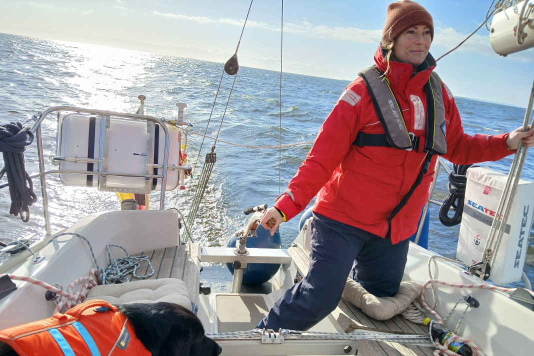 Jules Tolomello accoglierà i suoi ospiti su Instagram Live dalla sua cabina di pilotaggio nelle prossime settimane.