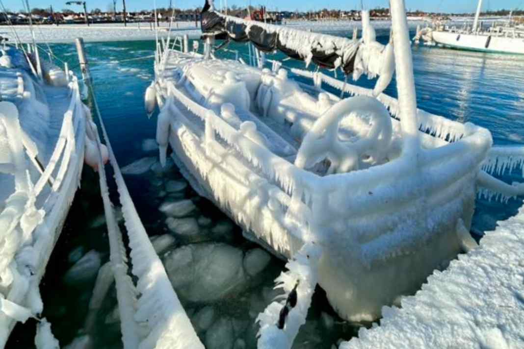 Frozen spray on some boats in Kerteminde