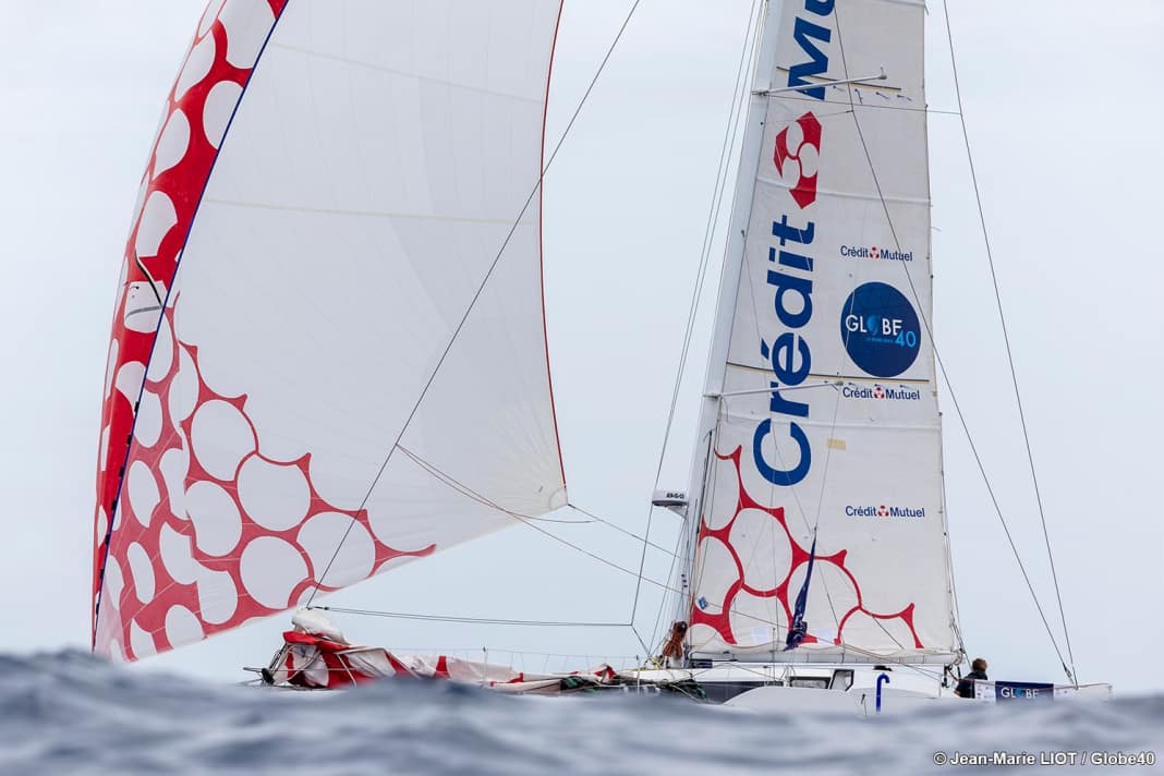 Riuscirà l'equipaggio del "Crédit Mutuel" ad eguagliare i leader belgi con una vittoria di tappa prima della finale di Globe40?