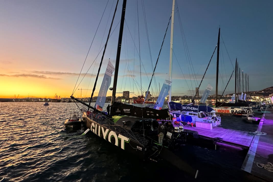 Coucher de soleil sur le port. Dès demain, tout compte pour Team Guyot et tous les autres participants | YACHT/J. Rieker