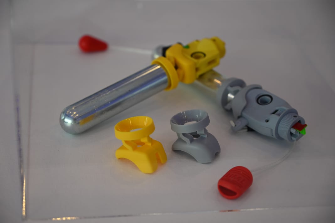 Safelock from the Norwegian manufacturer Regatta for automatic waistcoats