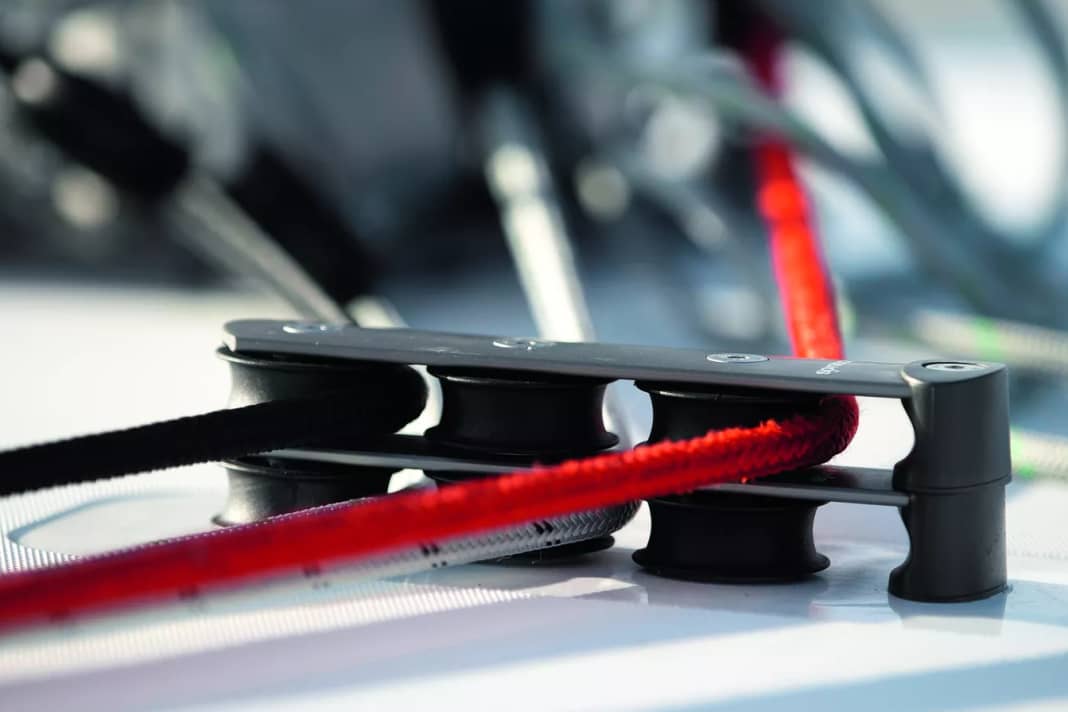 Increased. This installation saves space and usually halves the permissible working load of the organiser