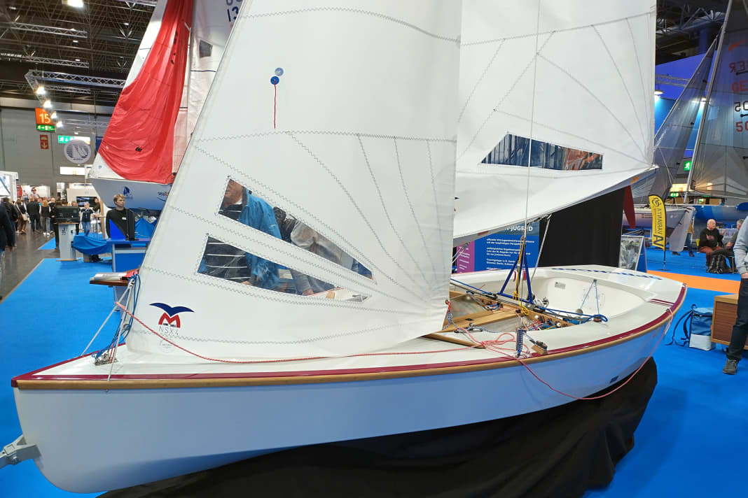 Pirat in Halle 15 auf der boot Düsseldorf