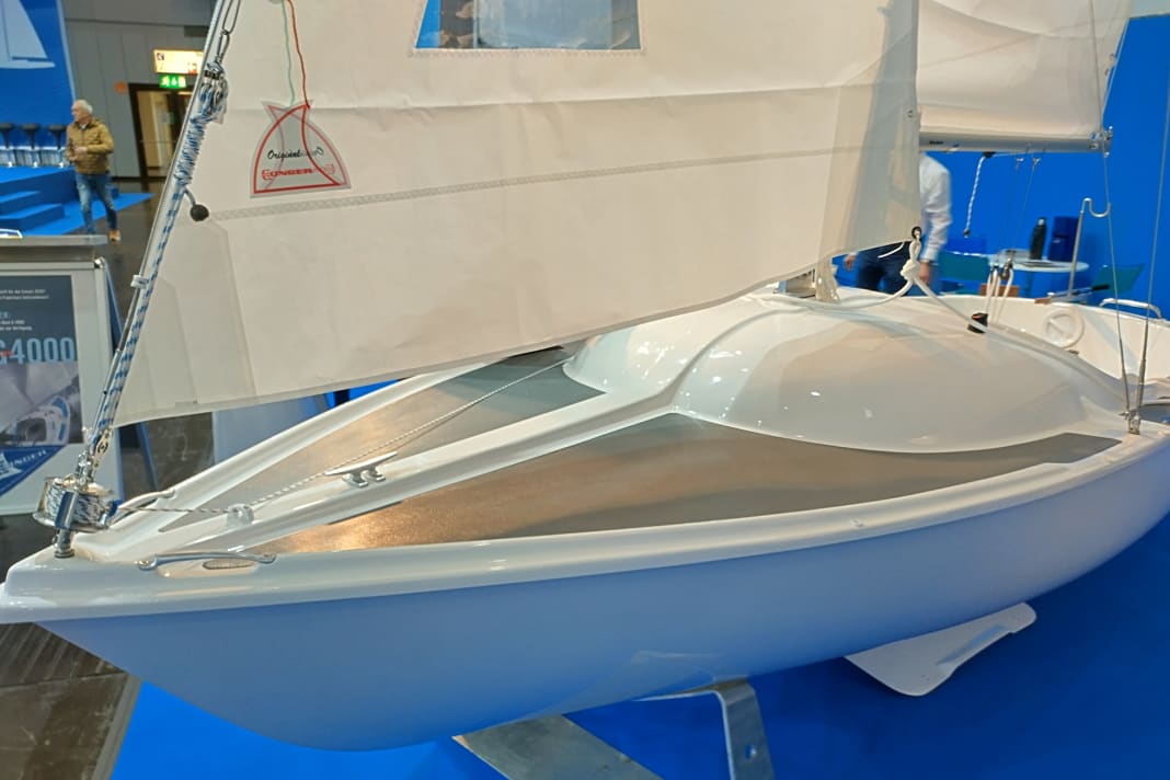 Conger nel padiglione 15 del boot di Düsseldorf