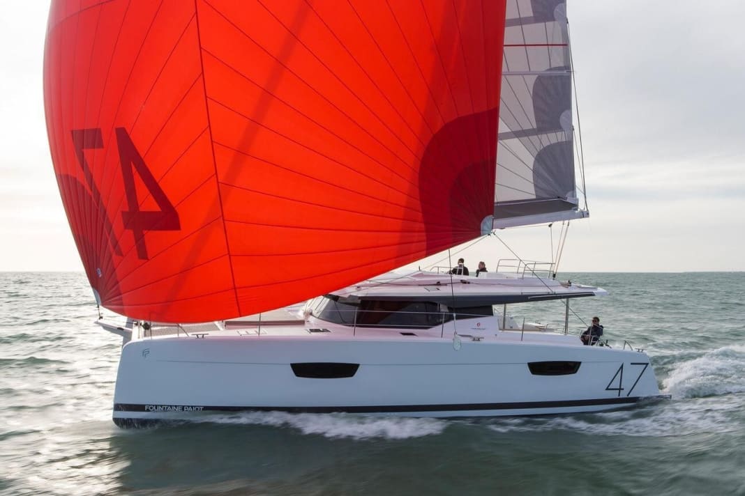 Une navigation rapide. Sous le grand gennaker, le New 47 atteint rapidement des valeurs de vitesse à deux chiffres.