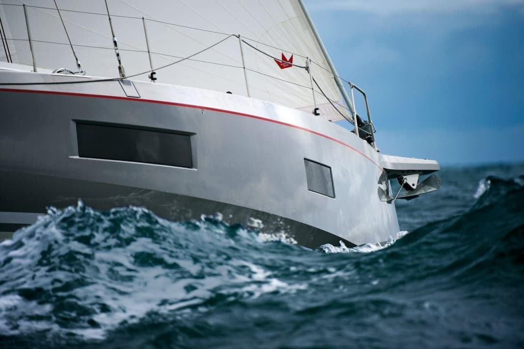 Épreuve de résistance dans le golfe de Gascogne. Le YACHT a passé deux jours à bord du nouveau Beneteau, dans des conditions de mer généralement très désagréables.