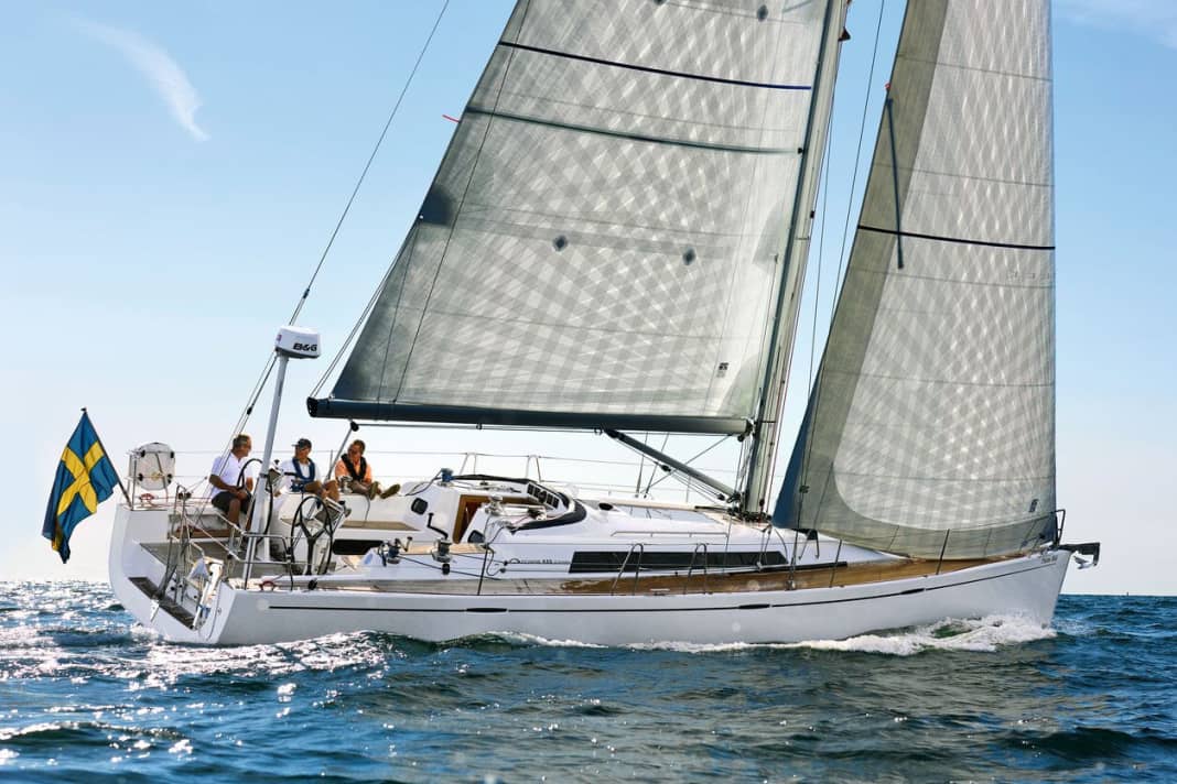Arcona 435 : pour naviguer vite, mais aussi pour vivre bien. L'Arcona 435 suédois est un bon compromis avec un concept rectiligne (test dans YACHT 21/2018). Hall 16 - Stand C 38