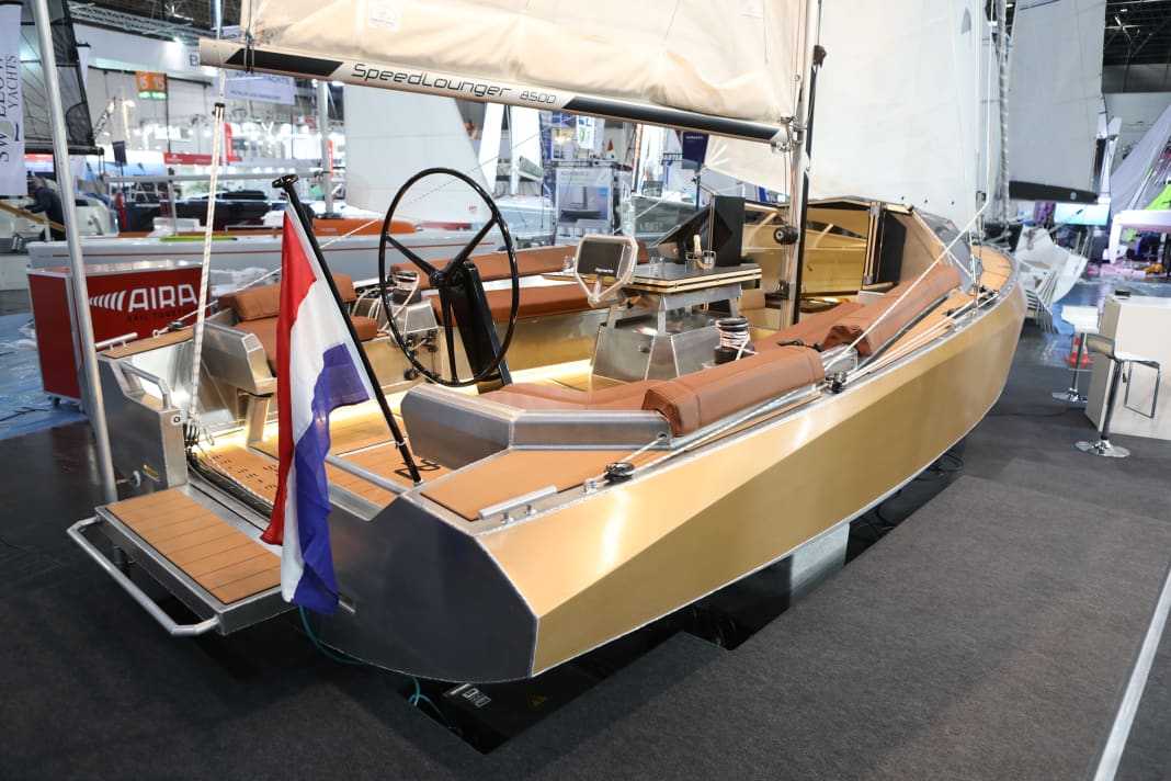 World premiere at boot 2019: Speedlounger 8500