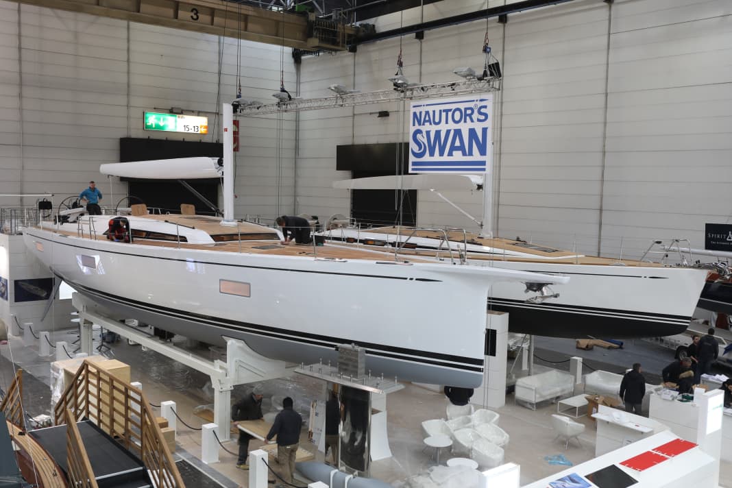 Deux générations : à l'avant, le Swan 65, à l'arrière, le Swan 54, presque classique en comparaison.