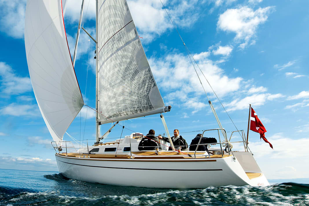 Yacht de croisière du Danemark
