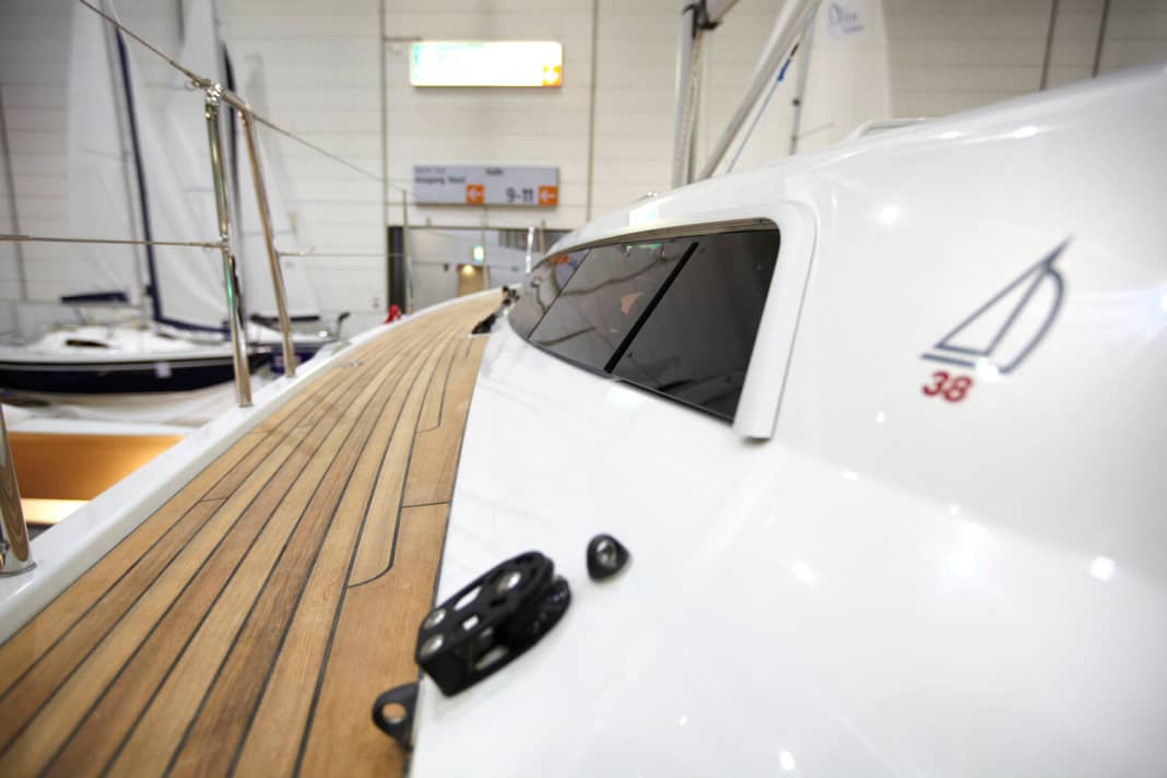 Geschlossen wirken die Aufbaufenster der neuen Dehler 38 wie eine Einheit...