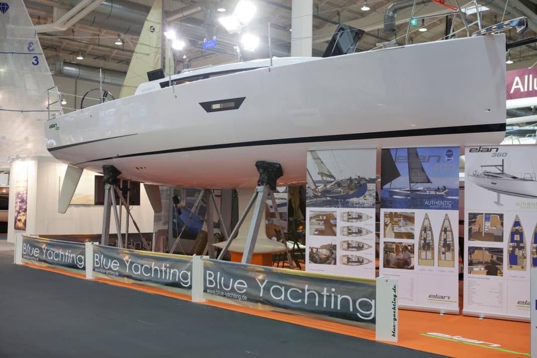 The trapezoidal hull window is new and the chines at the rear have also been visually emphasised