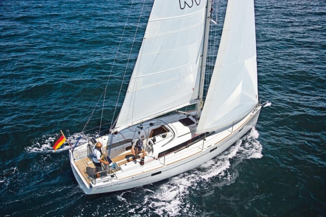 Seaworthy. The wide side decks of the Salona 33 are also easy to walk on while travelling